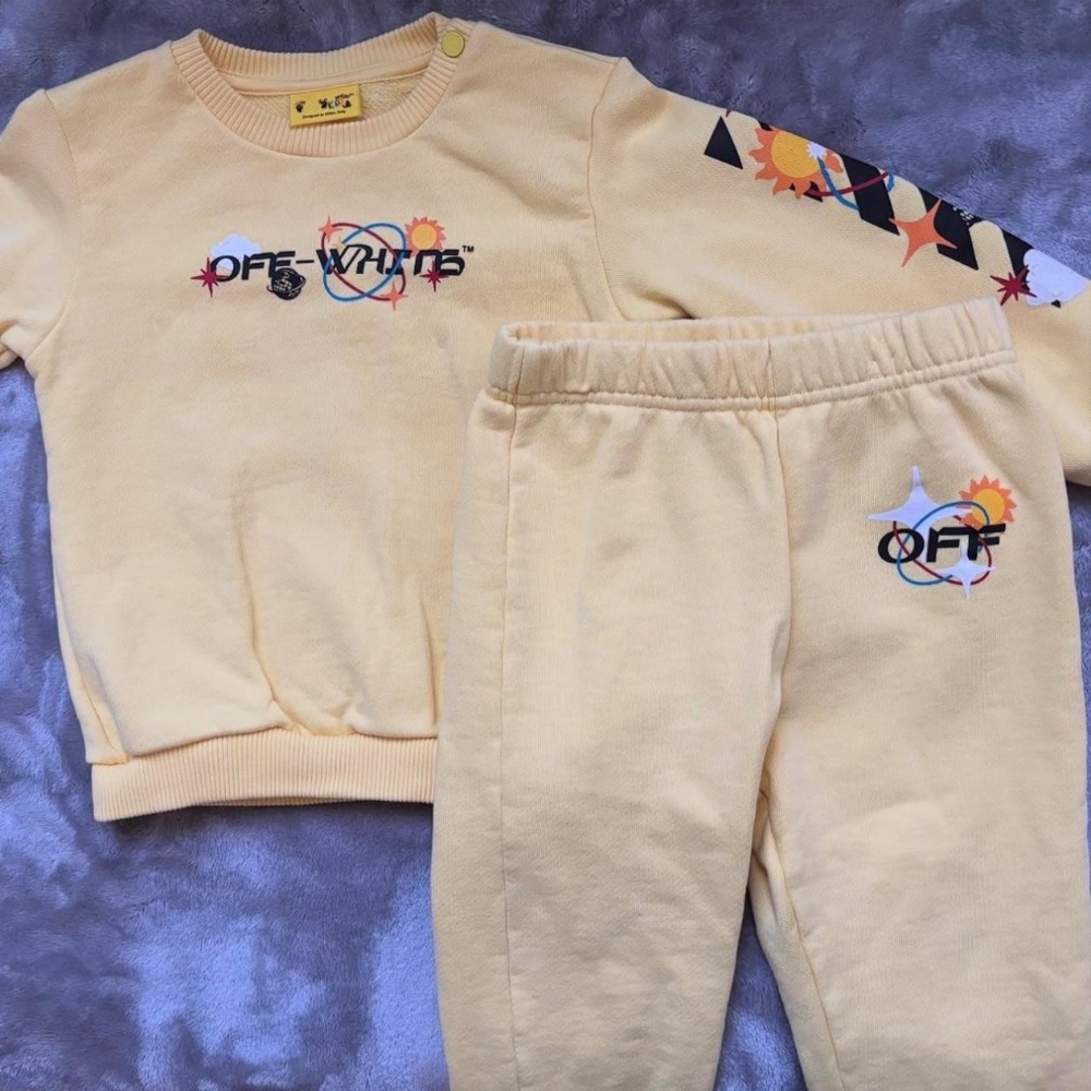 Off White set - Picture 3 of 4